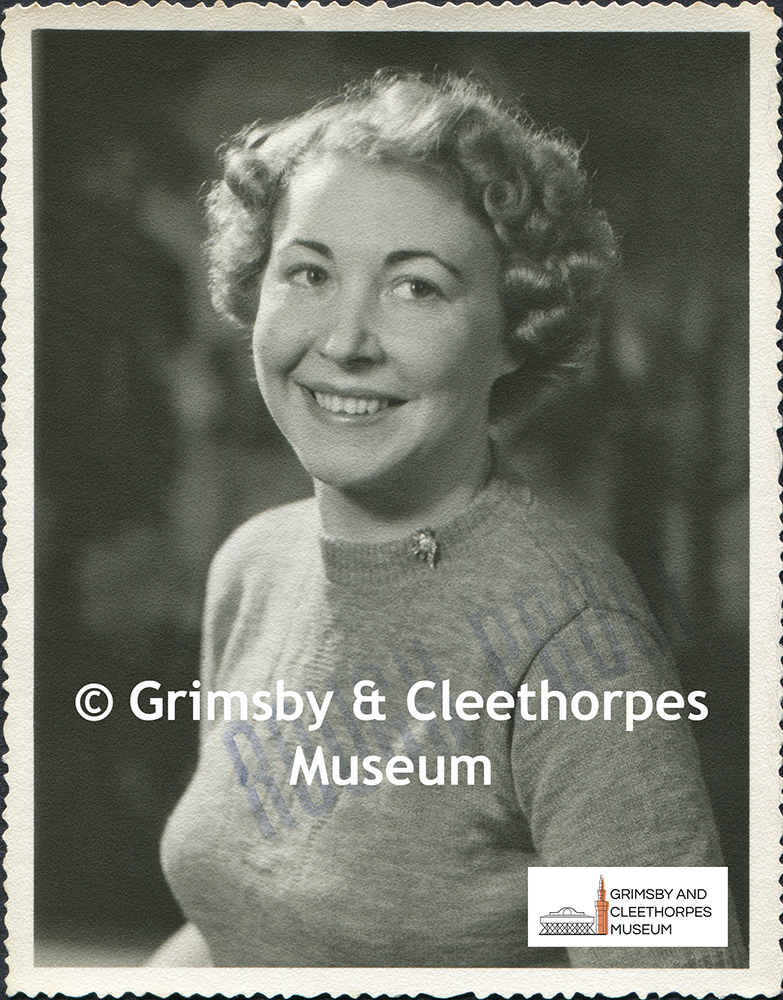 Portrait of a woman by Ralph William Farmer, photographer, 3 Old Market Place, Grimsby circa late-1940s