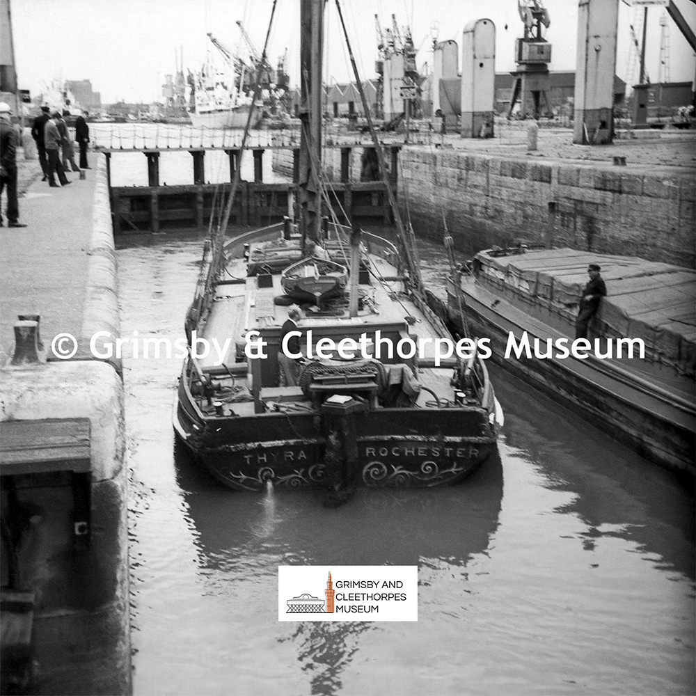 Sailing barge ‘Thyra’ (Rochester) arriving at the Royal Dock, Grimsby (Photo 2) 1965