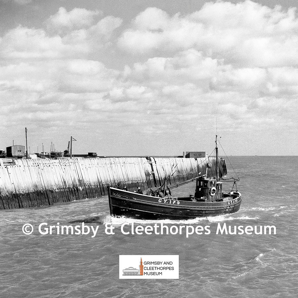 ‘Vigilantes’ GY.179 arriving at Lowestoft 1960s